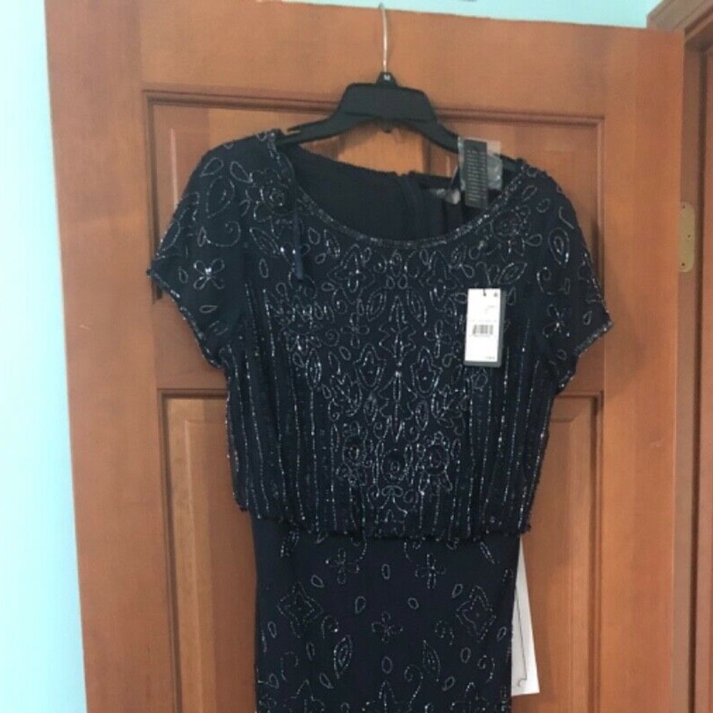 Nwt Navy Adrianna Papell beaded dress